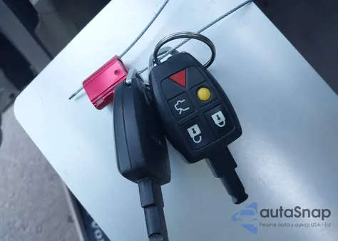 2005 Volvo S40 T5 из США, поврежденный, VIN YV1MS682452084088